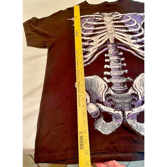 Halloween Skeleton Shirt - Glows in The Dark Tee Size Large - Picture 2 of 8